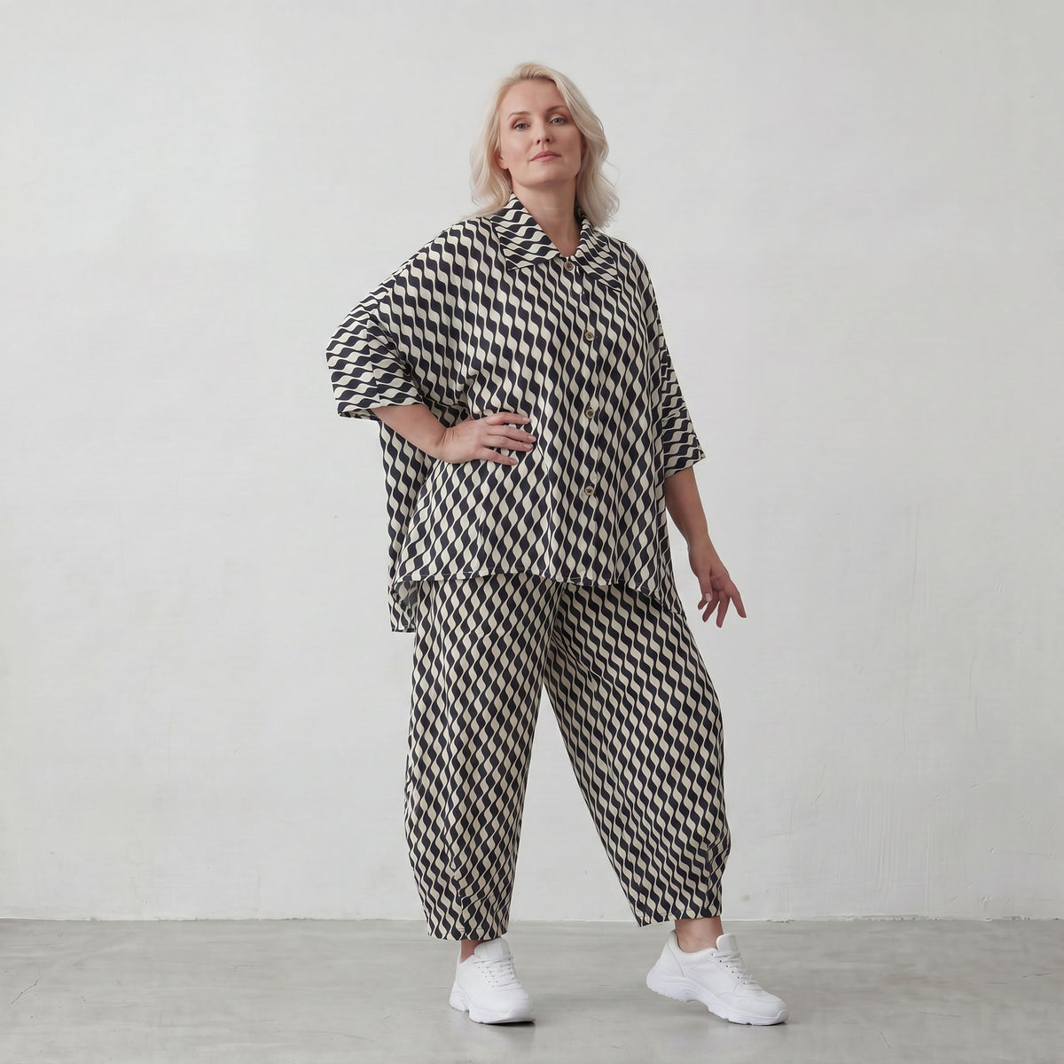 AKH Fashion · Bluse · Hines · 7092 · Waves