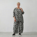 AKH 593 Big Shirt, Black and White