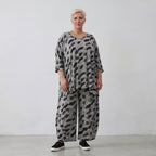 AKH 593 Big Shirt, Black and White