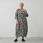 AKH 1926 dress, black and white