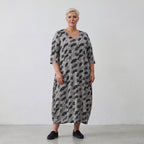 AKH 1926 dress, black and white