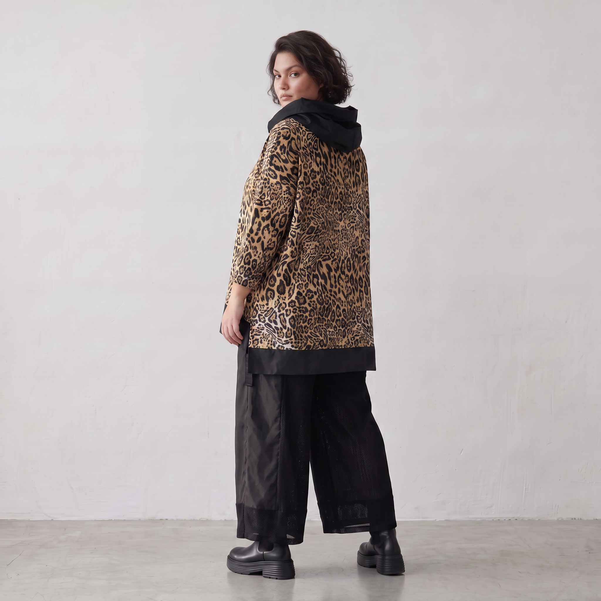 AKH Premium · Shirt · LeoVella · 2627 · LeoBrown