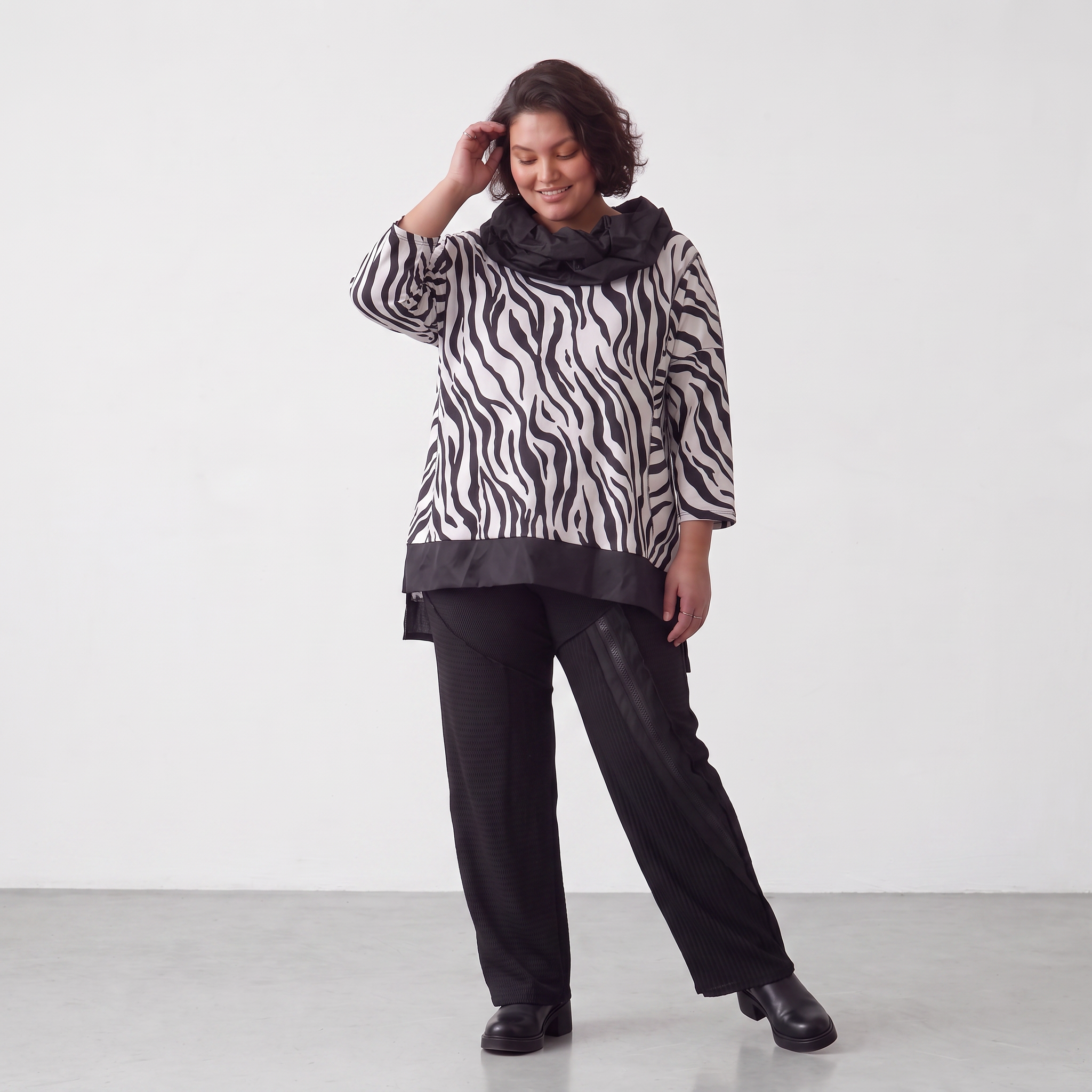 AKH Premium · Shirt · LeoVella · 2627 · ZebraStripes