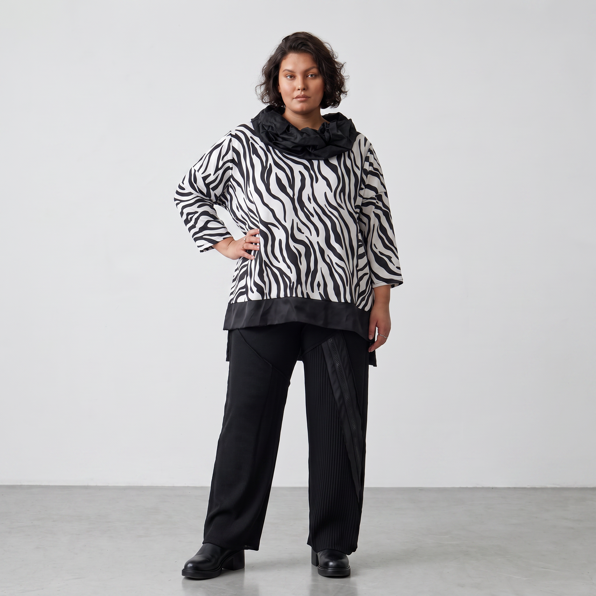 AKH Premium · Shirt · LeoVella · 2627 · ZebraStripes