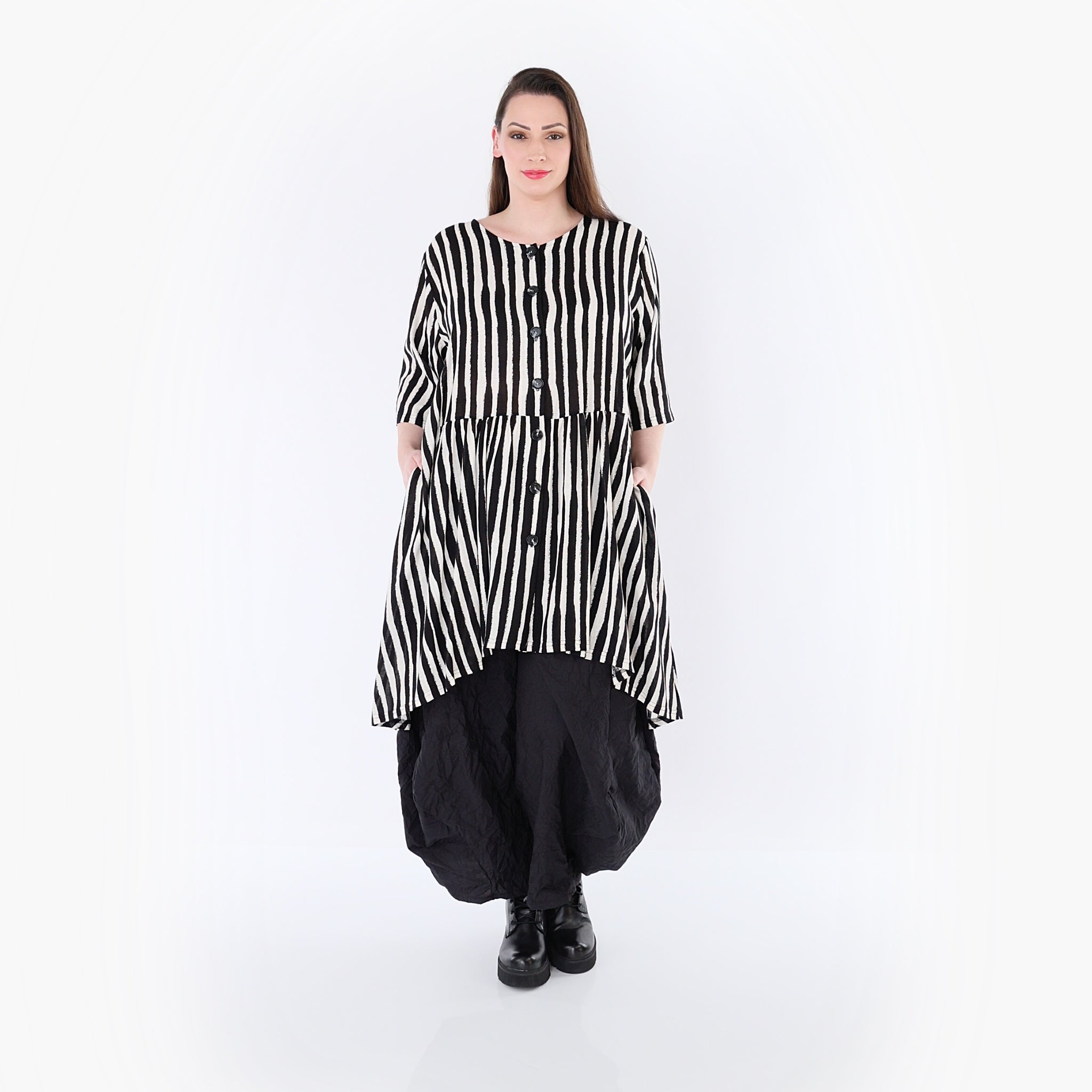 AKH Fashion 7200 Blouse, Black and White