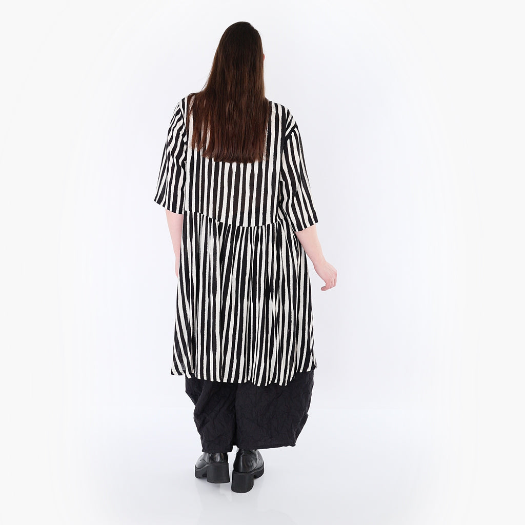 AKH Fashion 7200 Blouse, Black and White