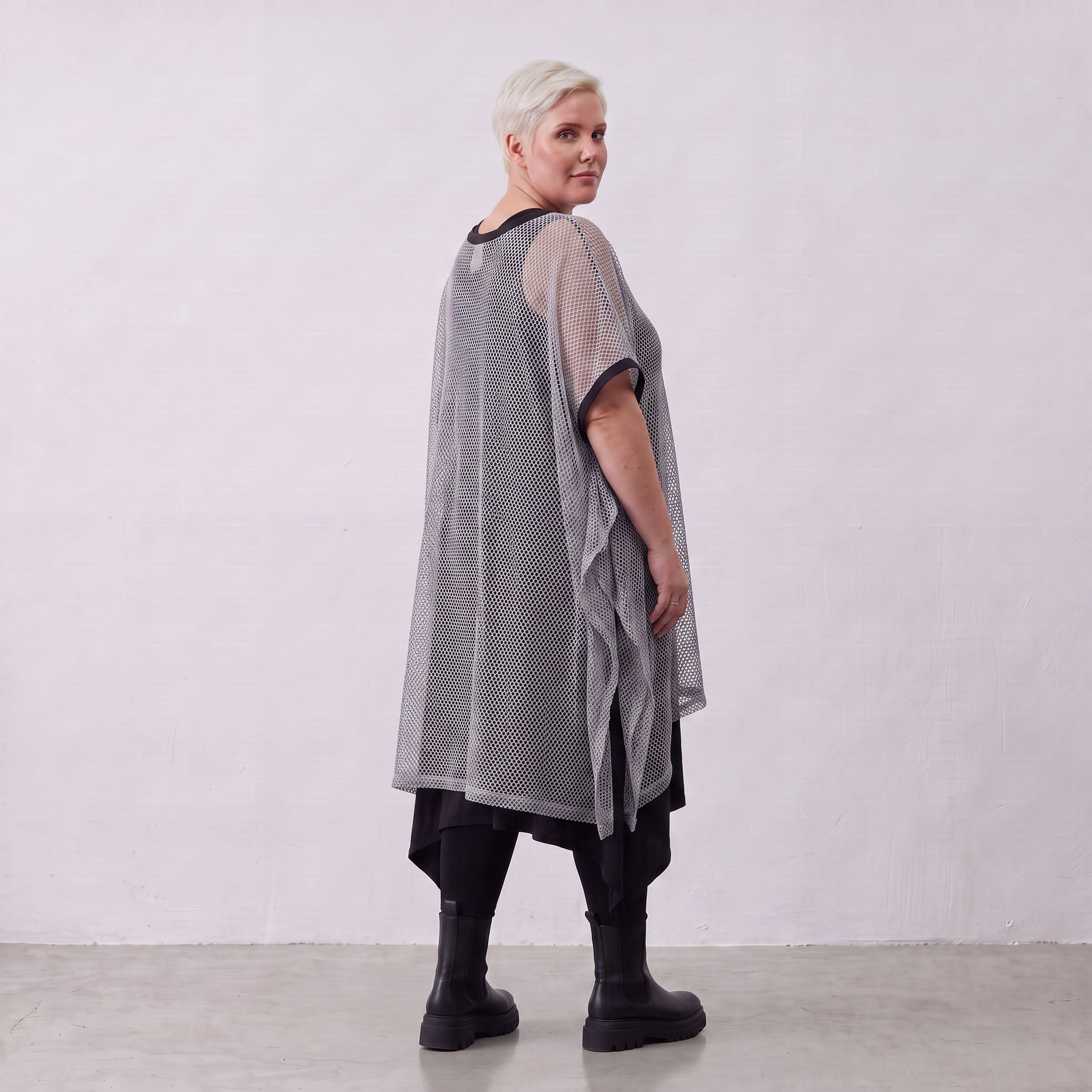 AKH Fashion · Haut à superposer · Marie · 7100 · Gris/Noir
