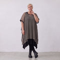 AKH Fashion · Laagjestop · Marie · 7100 · Taupe/Zwart