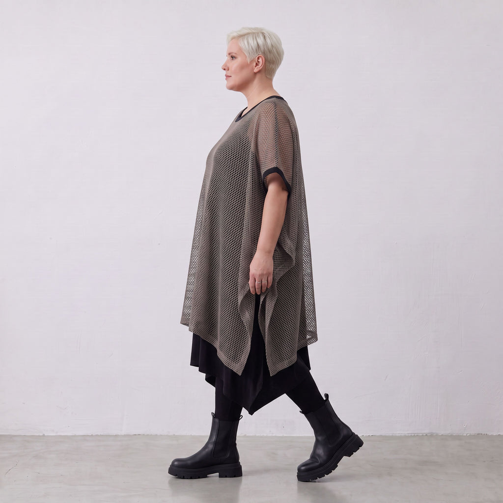 AKH Fashion · Laagjestop · Marie · 7100 · Taupe/Zwart