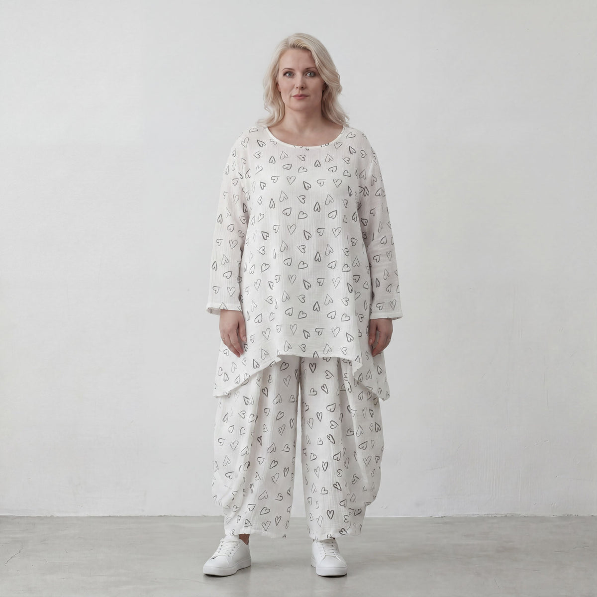 AKH Fashion · Shirt · MusiHeart · 593 · WhiteHearts
