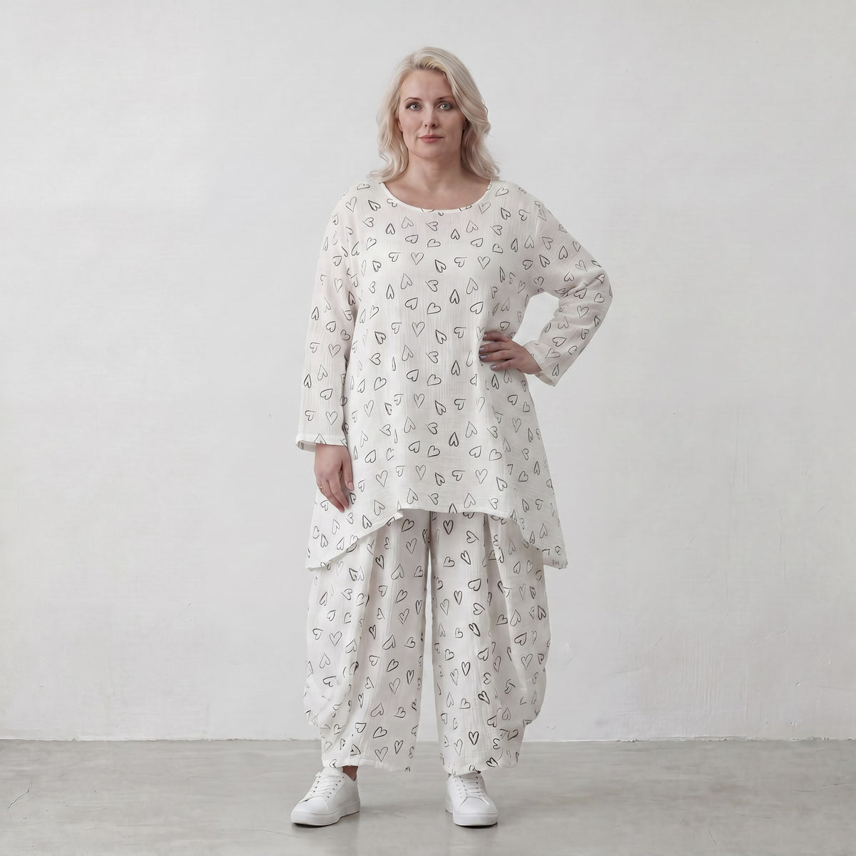 AKH Fashion · Shirt · MusiHeart · 593 · WhiteHearts