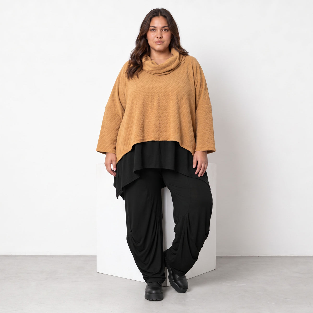 AKH Fashion · T-shirt · Nerva · 3019 · Camel