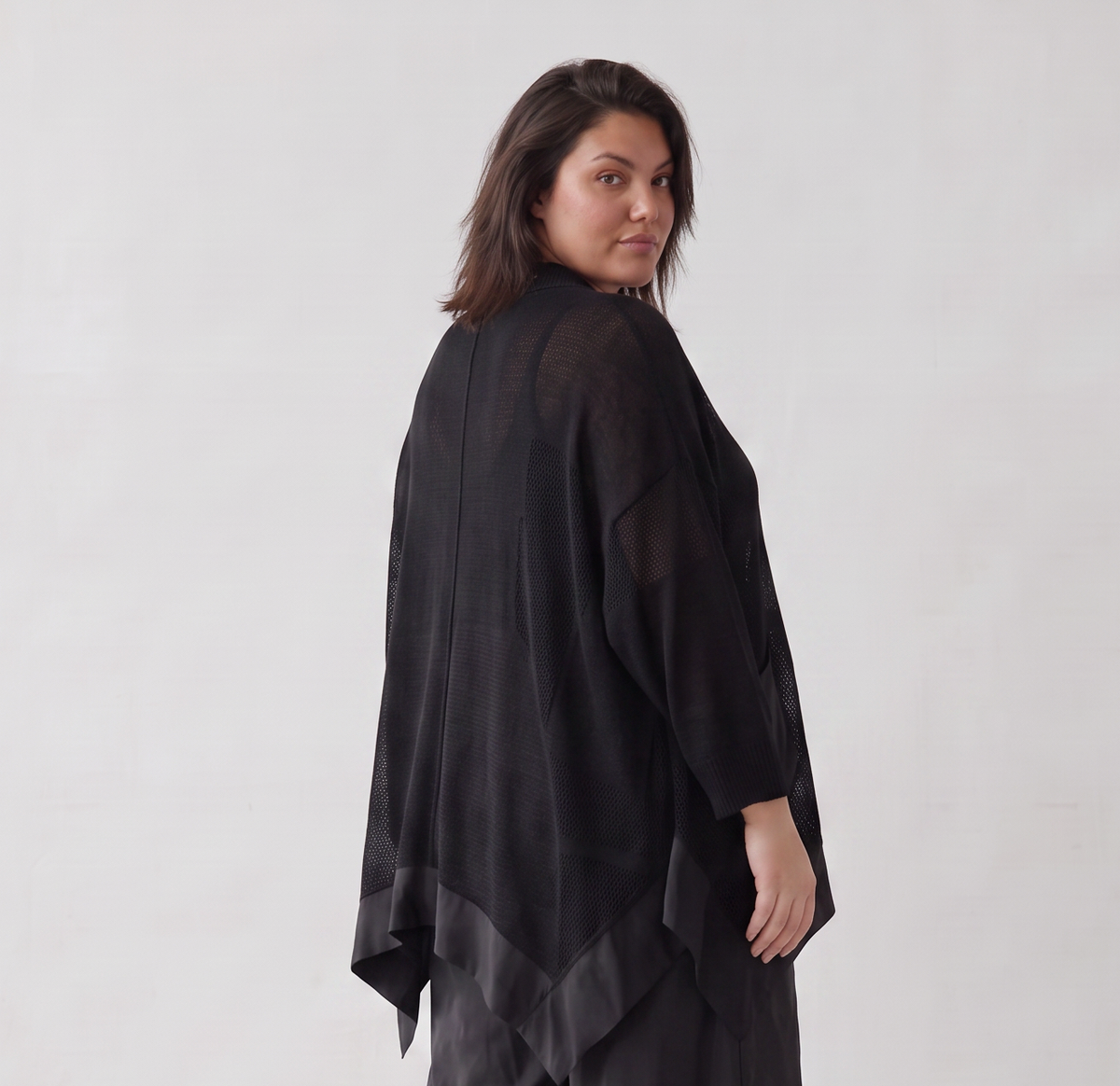 AKH Premium · Jacke · NoirEllaa · 2626 · BlackYarn