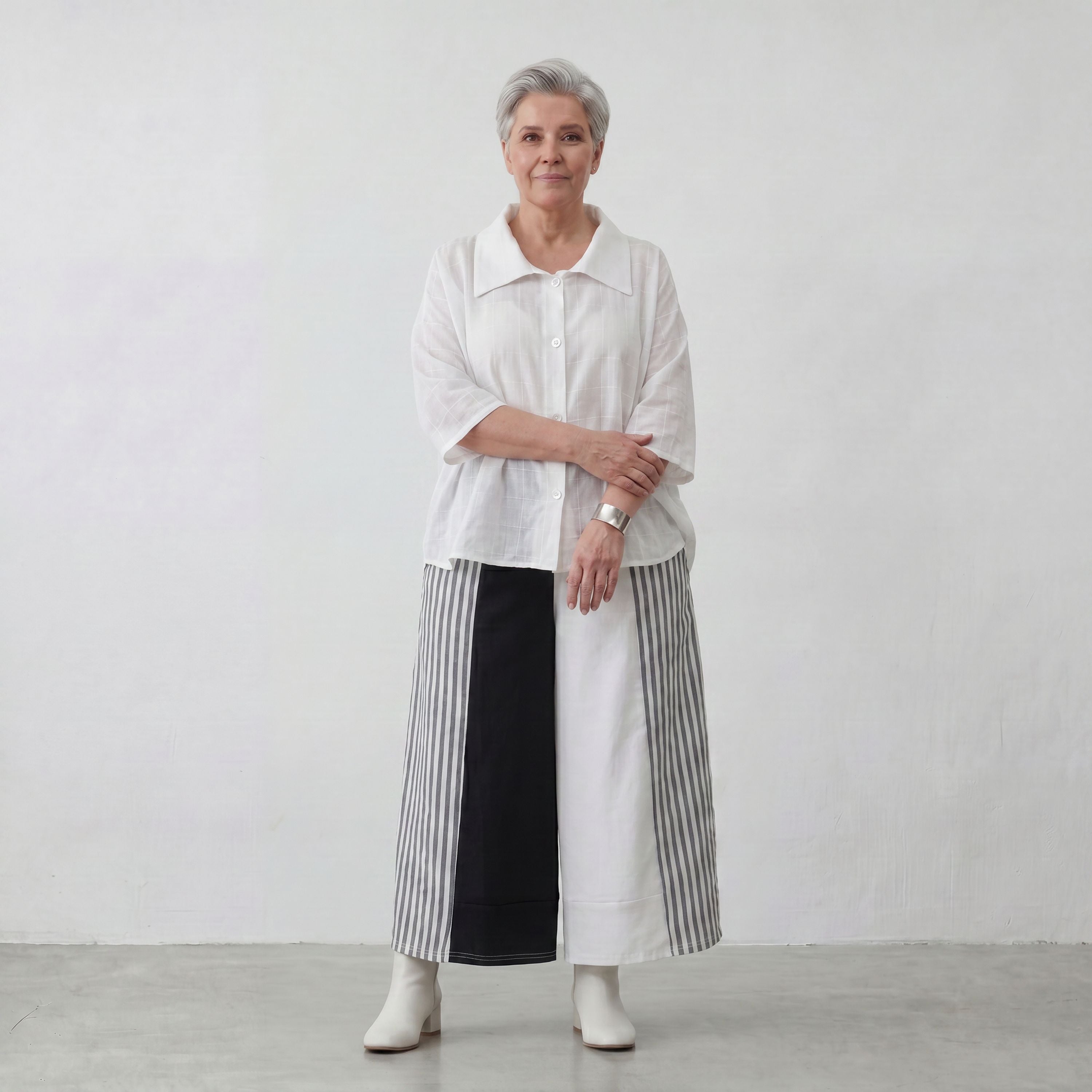Luftige Damen-Bluse mit Hemdkragen aus feinem Baumwoll-Popeline
