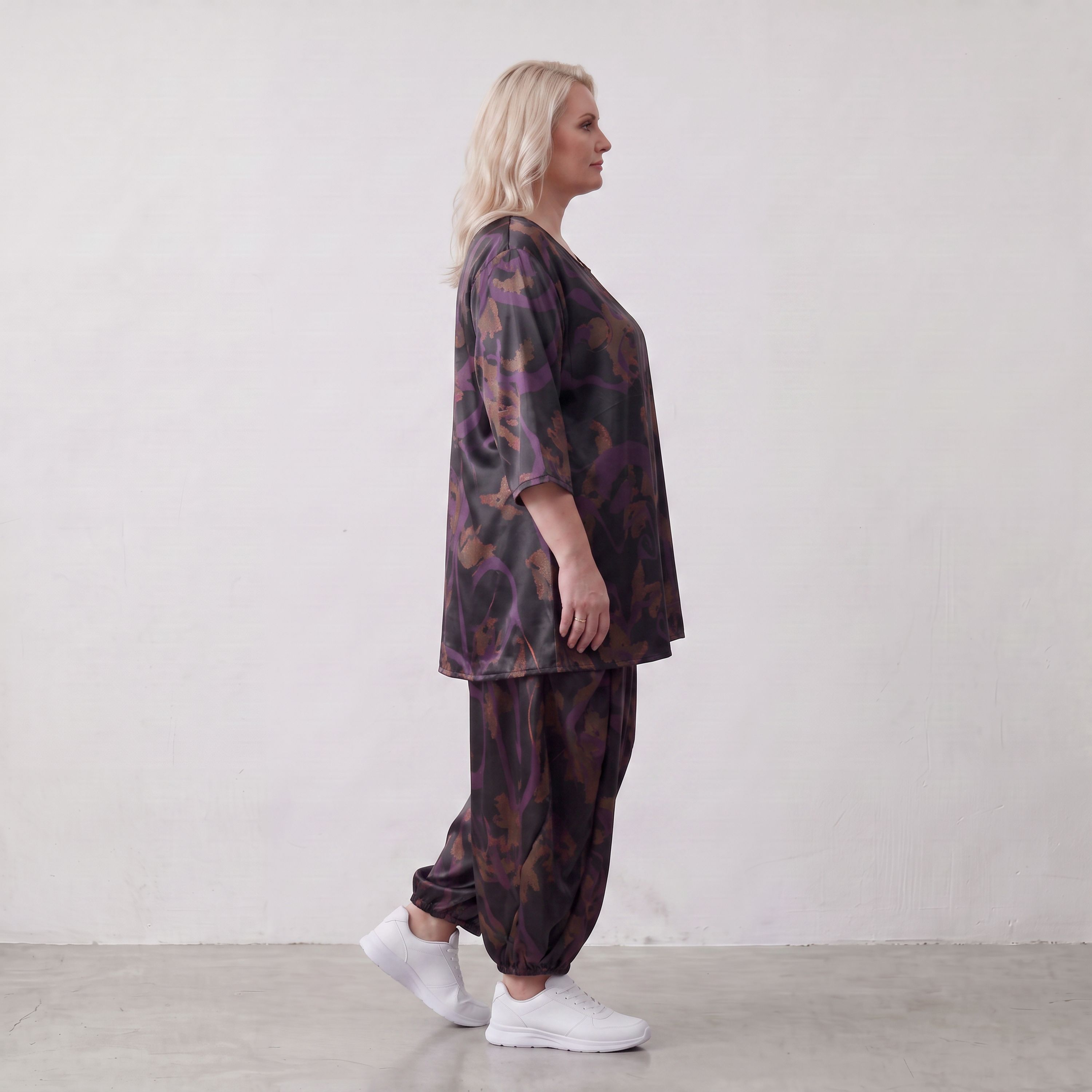 AKH Fashion · Broek · PlumOrchid · 8069 · NoirAbstract
