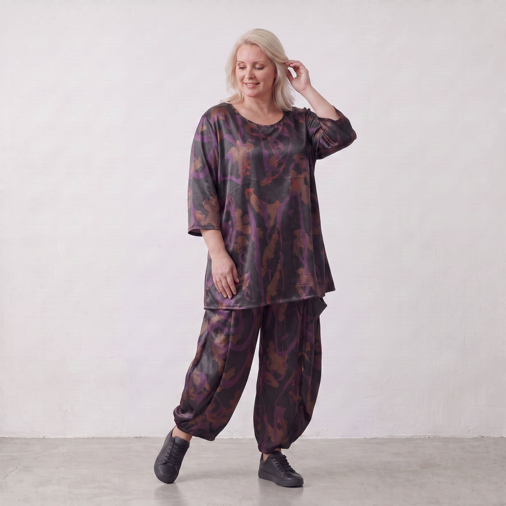 AKH Fashion · Broek · PlumOrchid · 8069 · NoirAbstract