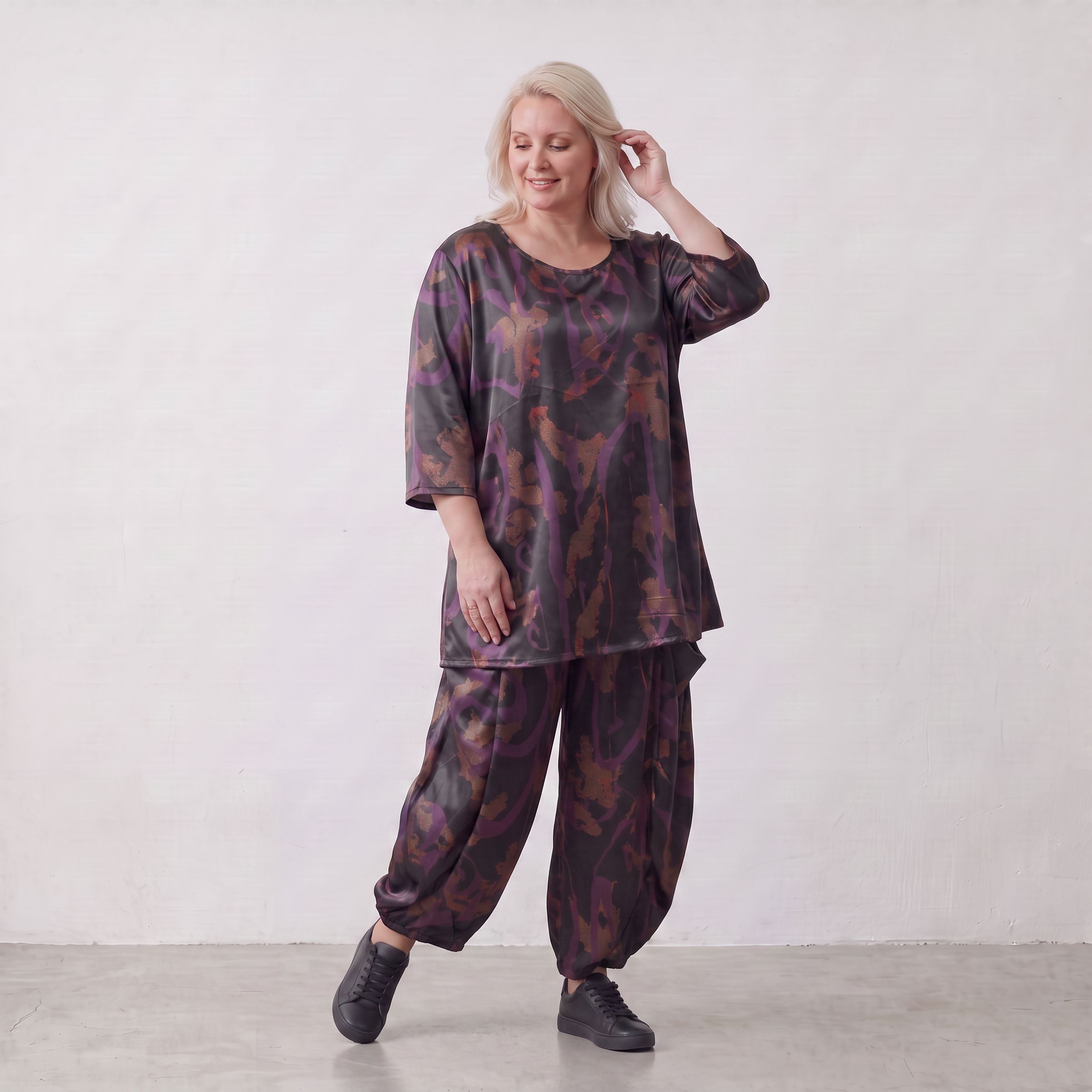 AKH Fashion · Broek · PlumOrchid · 8069 · NoirAbstract