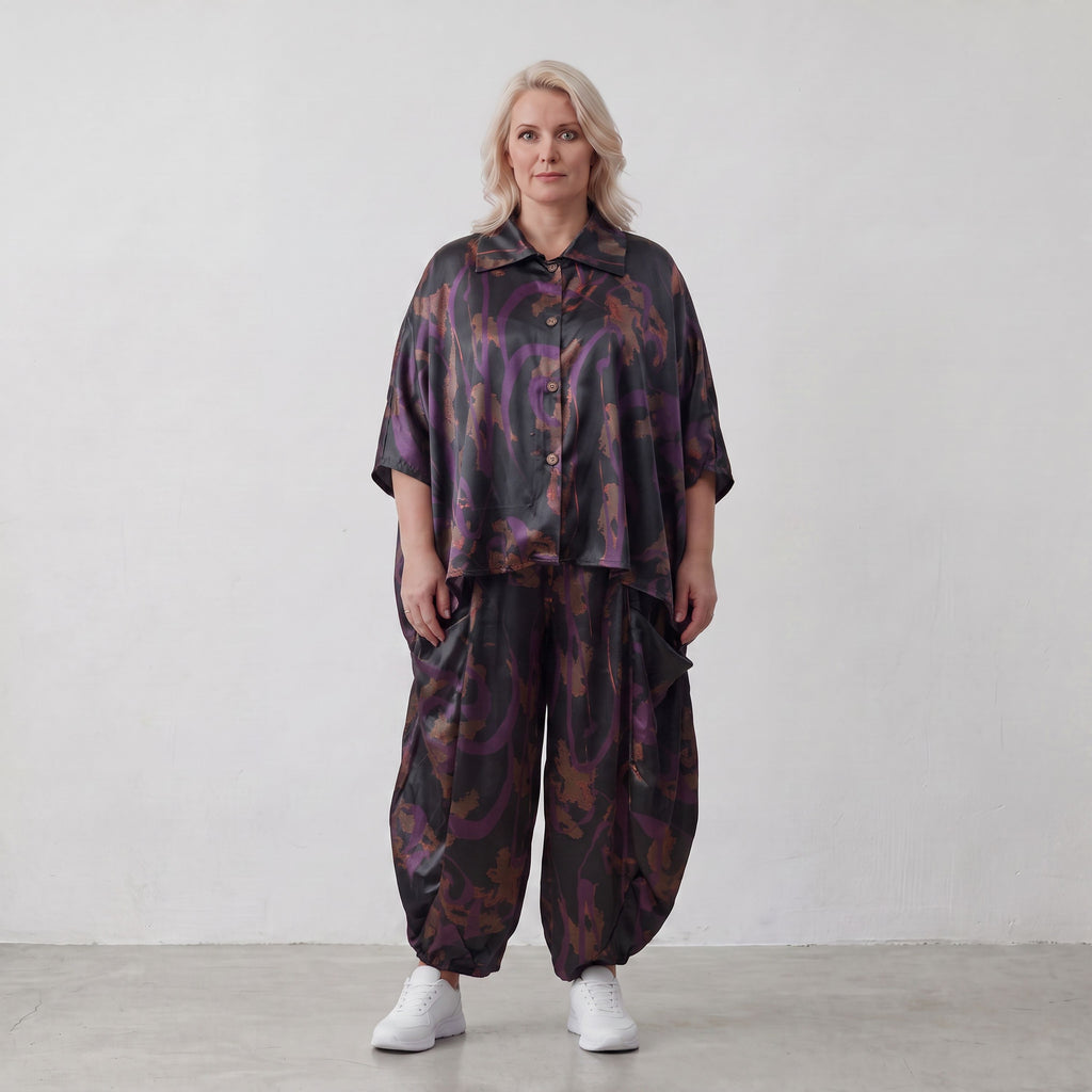 AKH Fashion · Blouse · PlumOrchid · 7092 · NoirAbstract