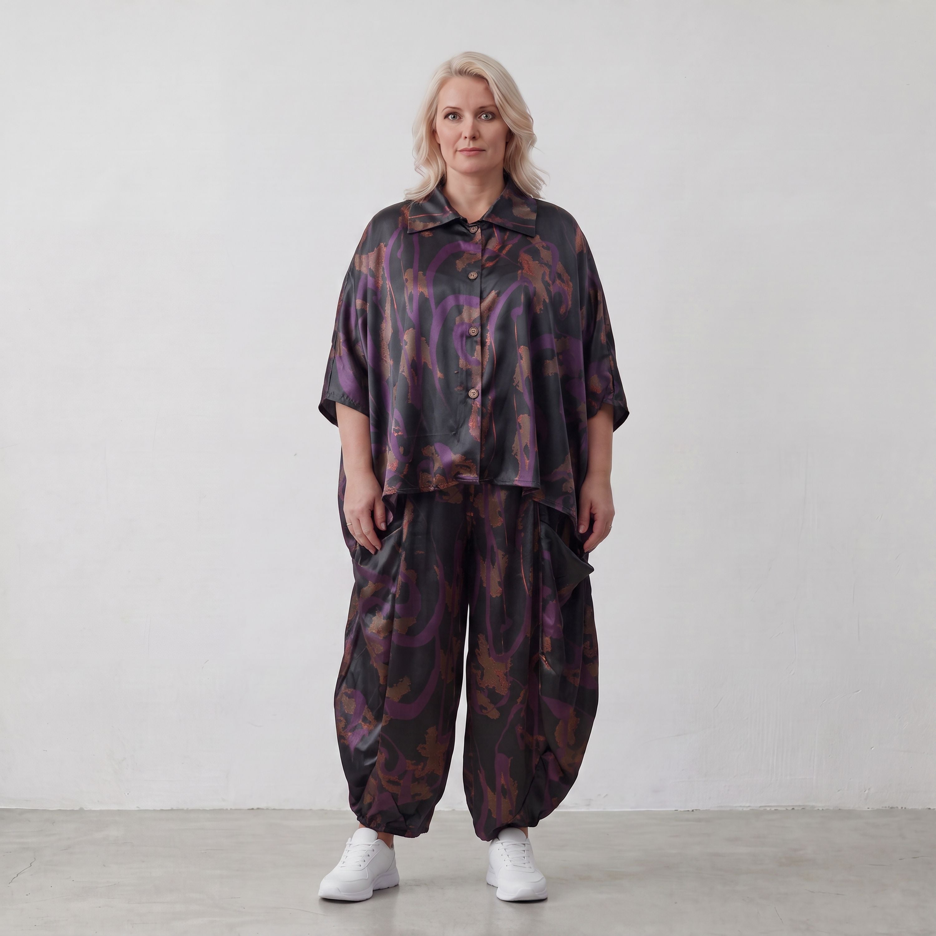 AKH Fashion · Blouse · PlumOrchid · 7092 · NoirAbstract