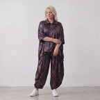 AKH Fashion · Blouse · PlumOrchid · 7092 · NoirAbstract