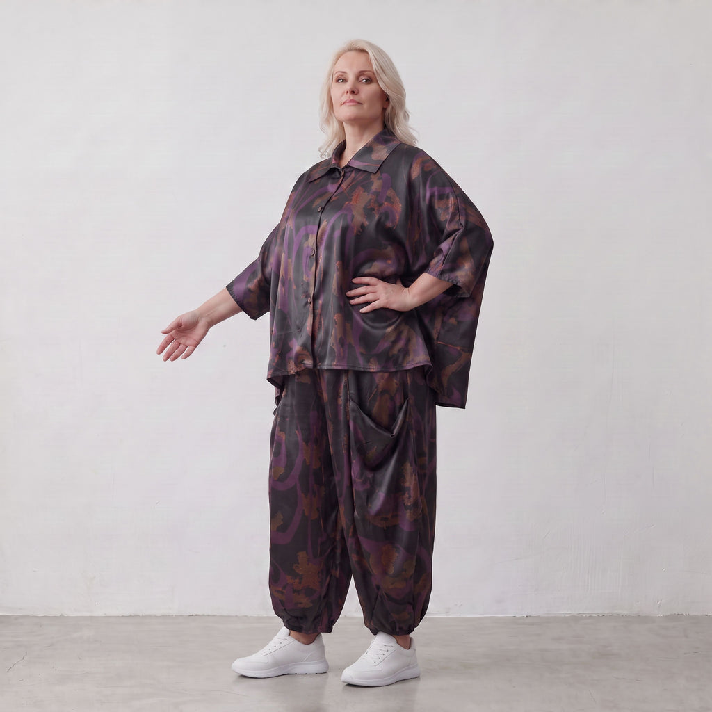 AKH Fashion · Blouse · PlumOrchid · 7092 · NoirAbstract