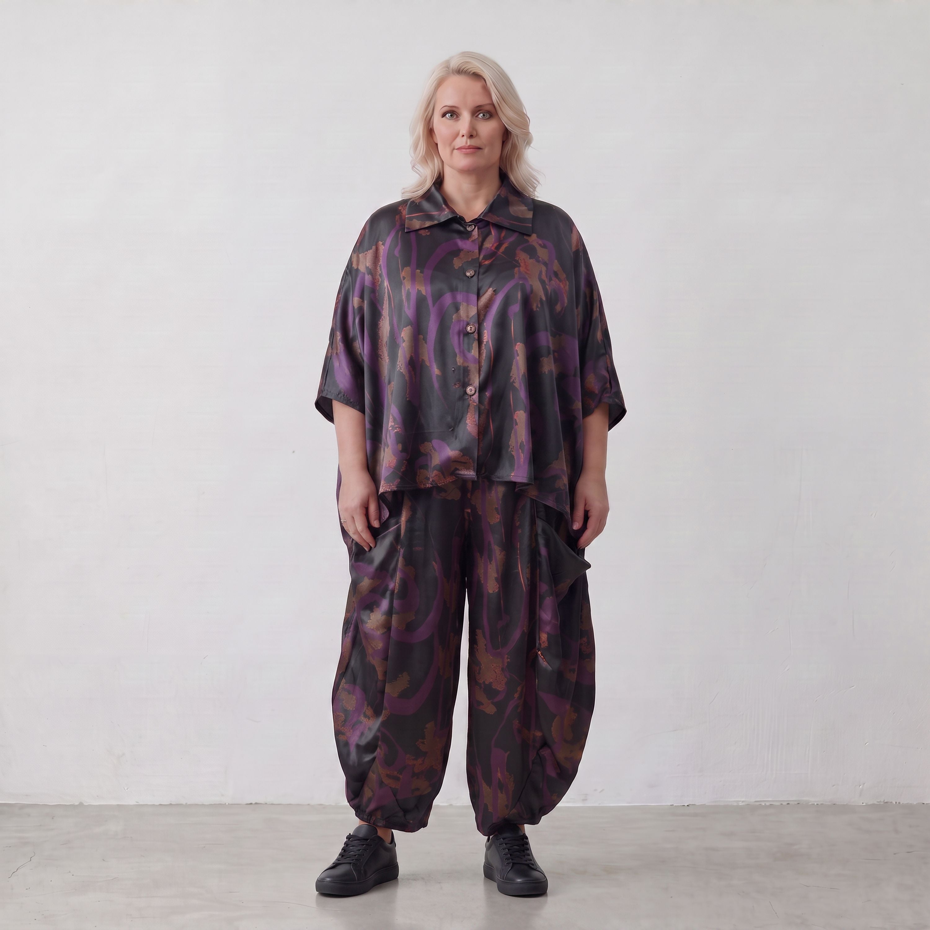 AKH Fashion · Broek · PlumOrchid · 8069 · NoirAbstract
