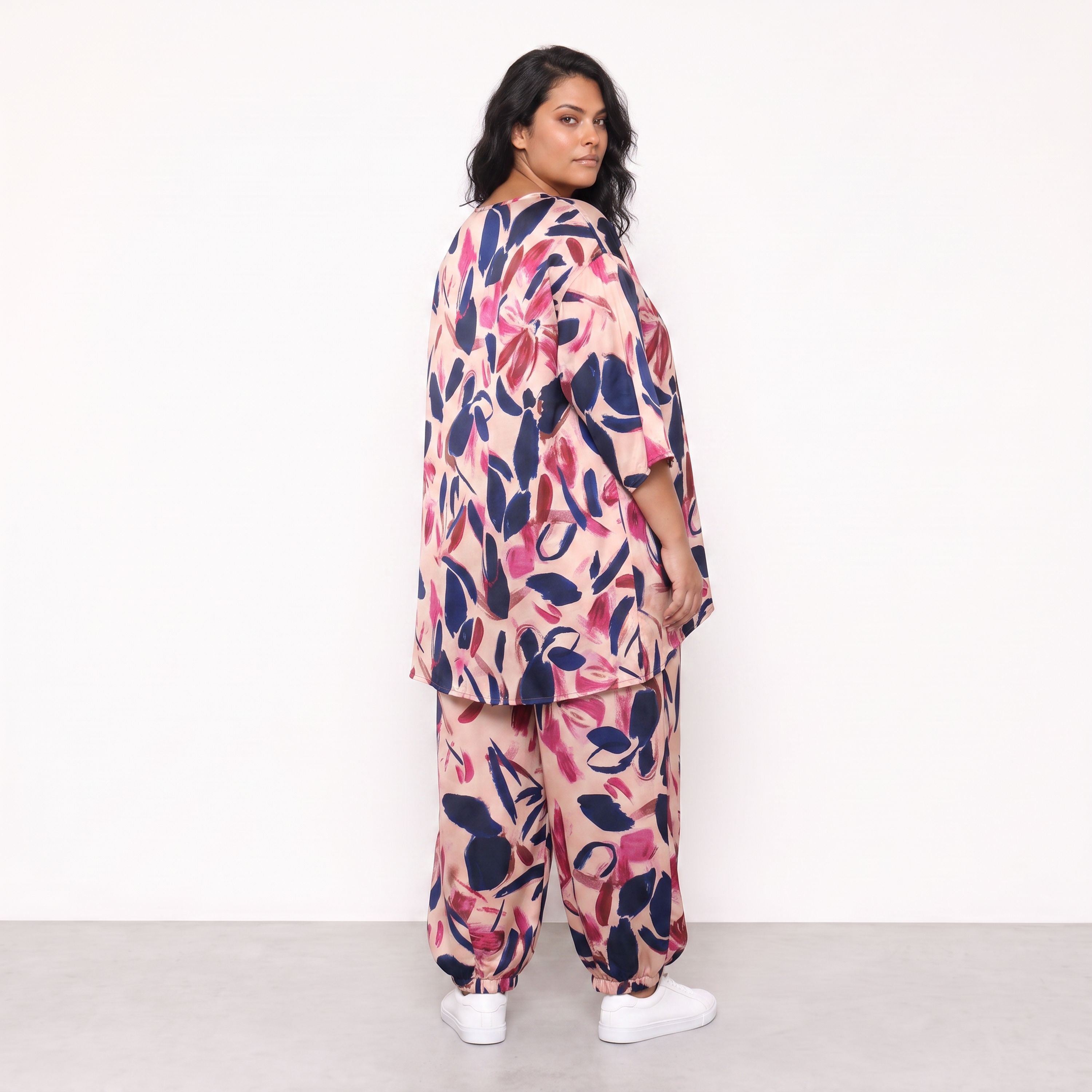 AKH Fashion · Shirt · RoseCanvas · 593 · RoseLove