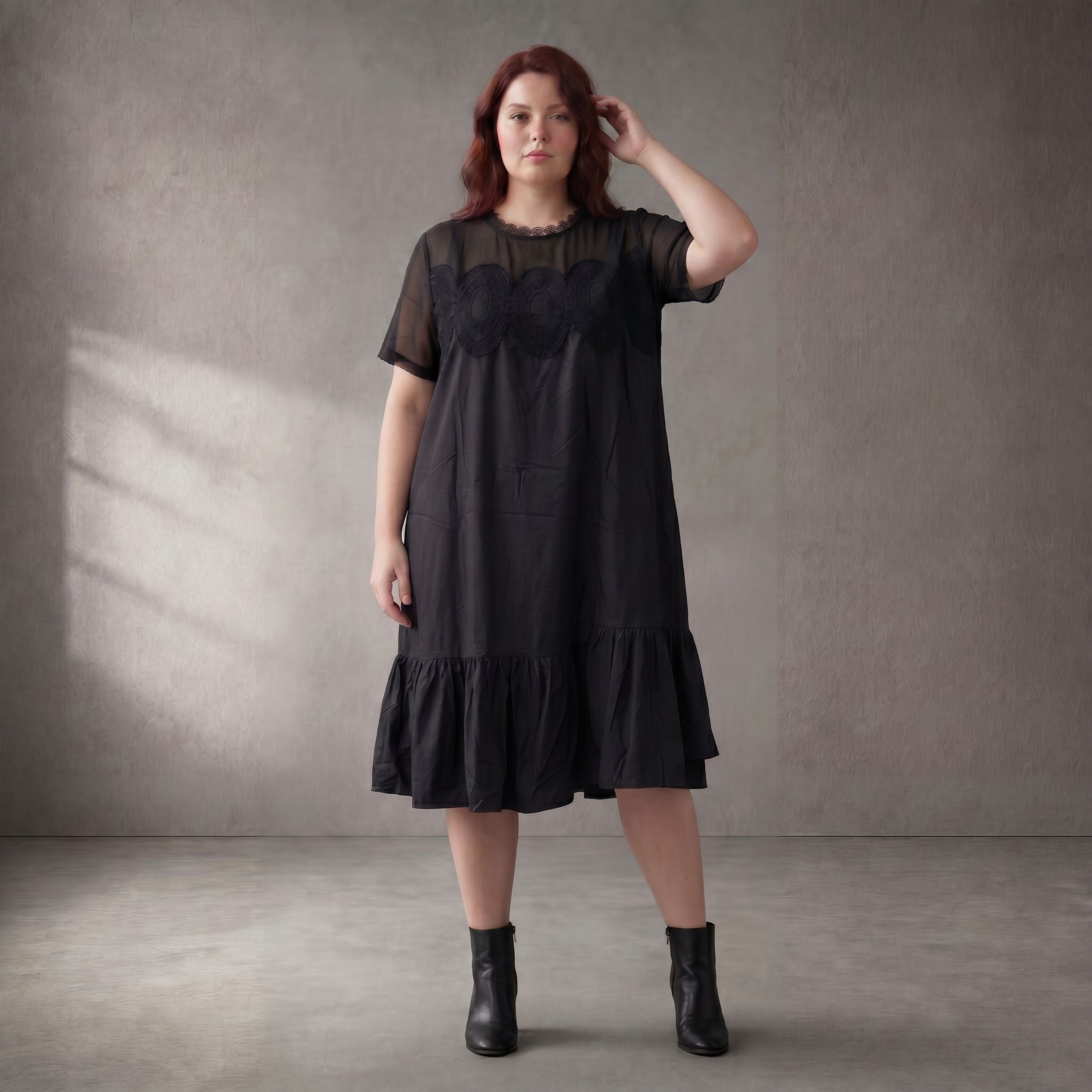Pomme Rouge · Kleid · C6572 · Spitze · Schwarz