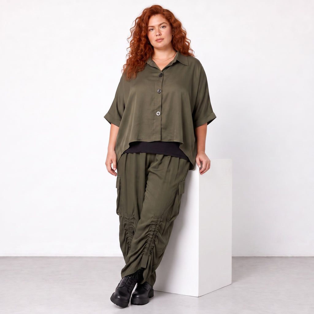 AKH Premium · Bluse · UrbanFlow · 7092 · UrbanKhaki
