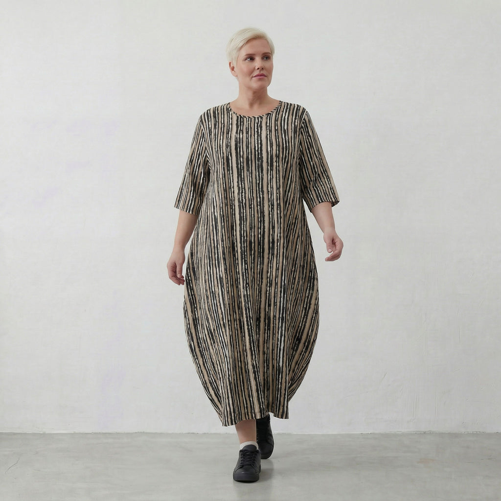 AKH 1926 dress, beige-black-white