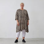 AKH 2667 Big Shirt, Beige-Black-White