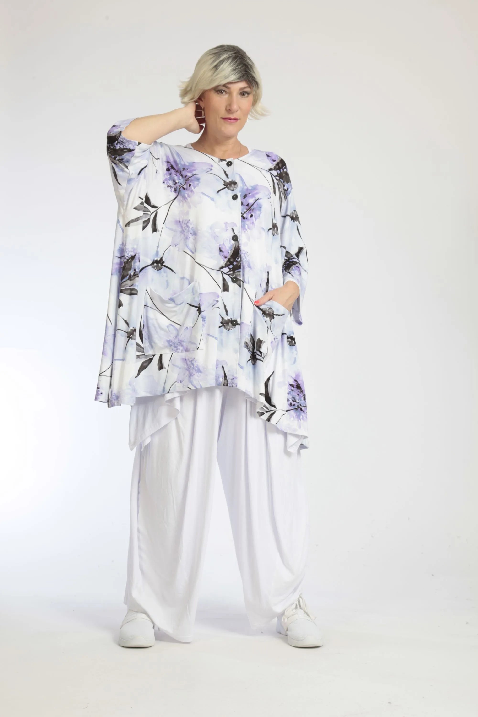 Summer jacket in A-shape made of soft jersey quality, Sumire in white-lilac