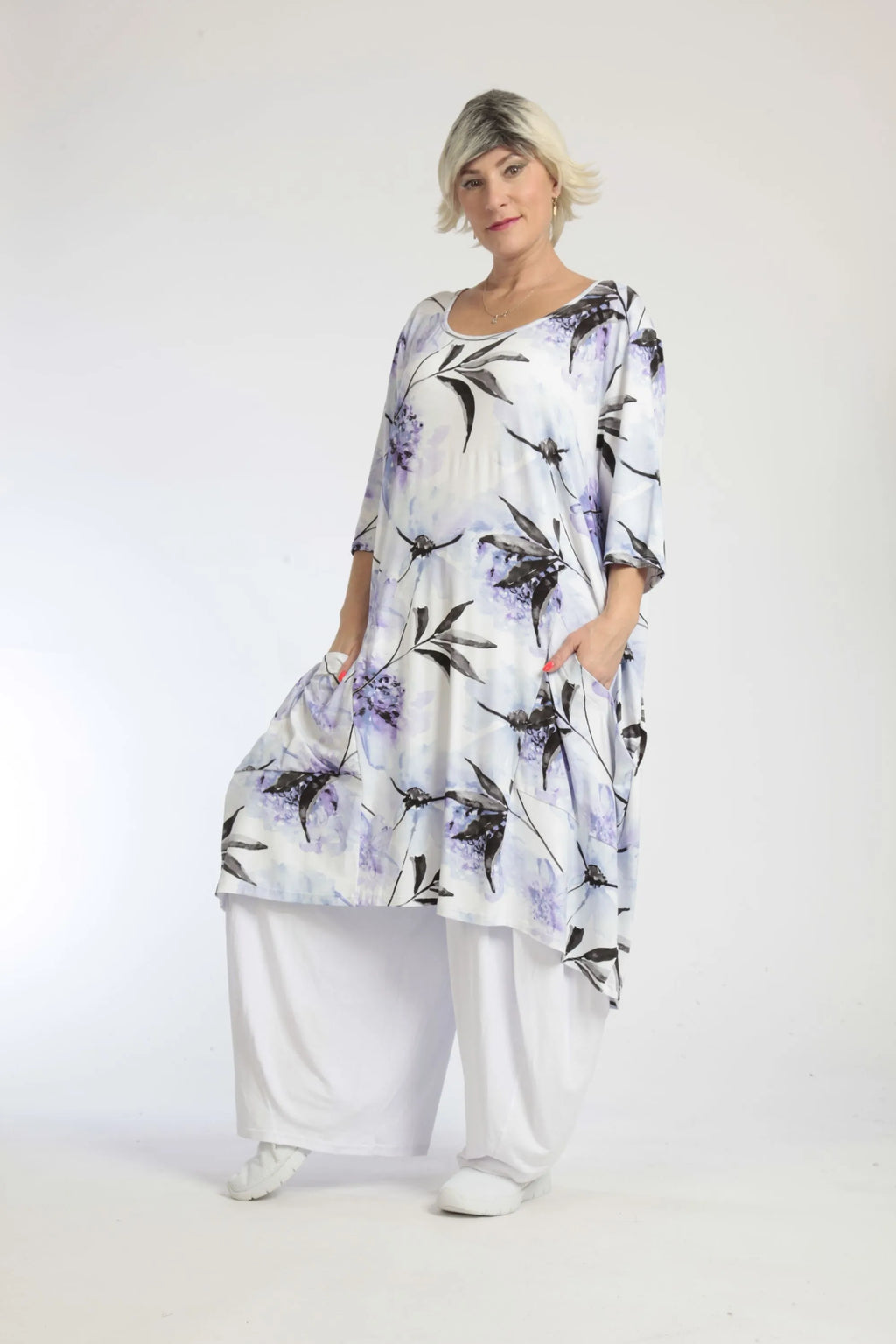 Summer dress in a straight shape made of soft jersey quality, Sumire in white-lilac