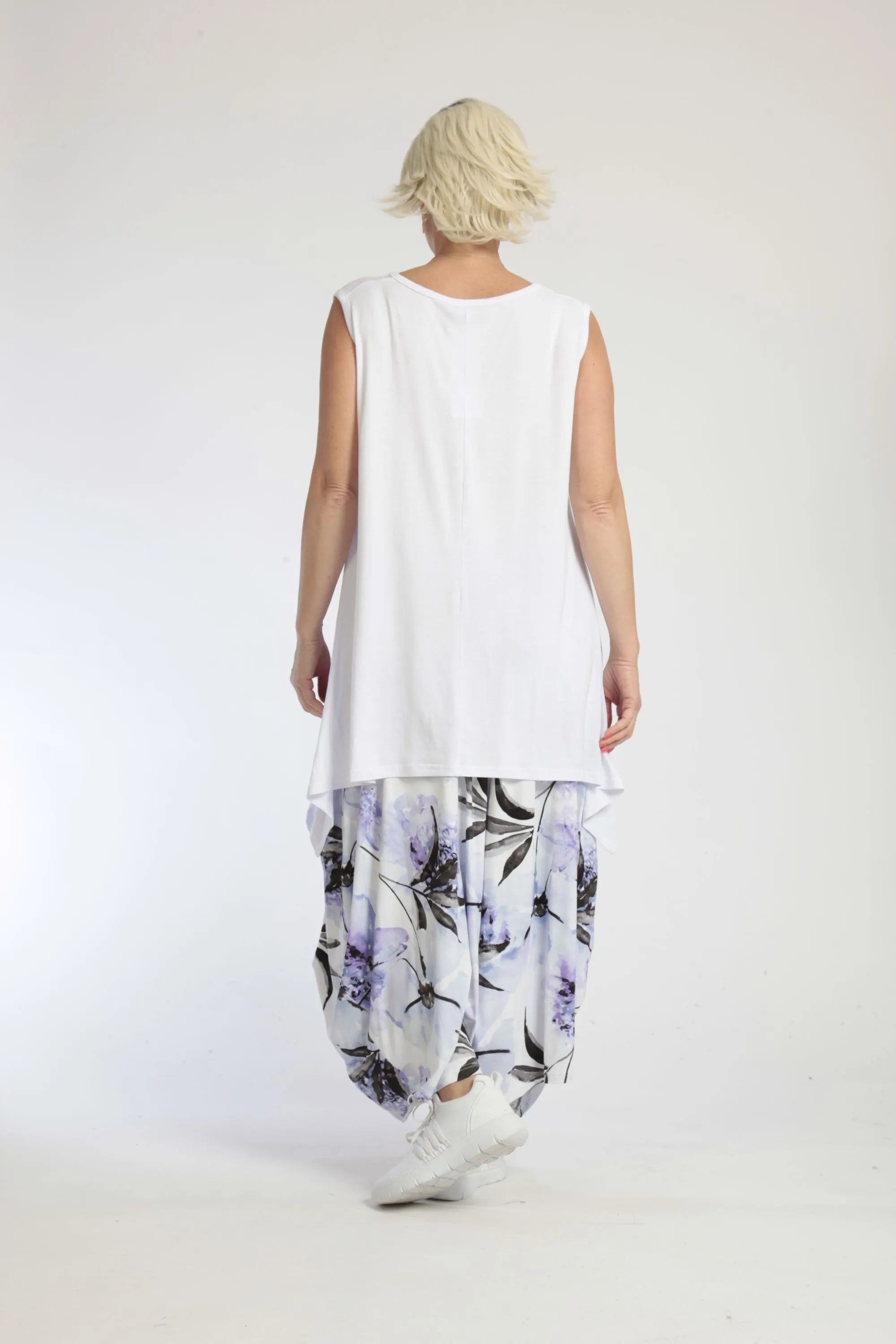 Pantalon d'été en forme de ballon en jersey doux de qualité, Sumire en blanc-lilas