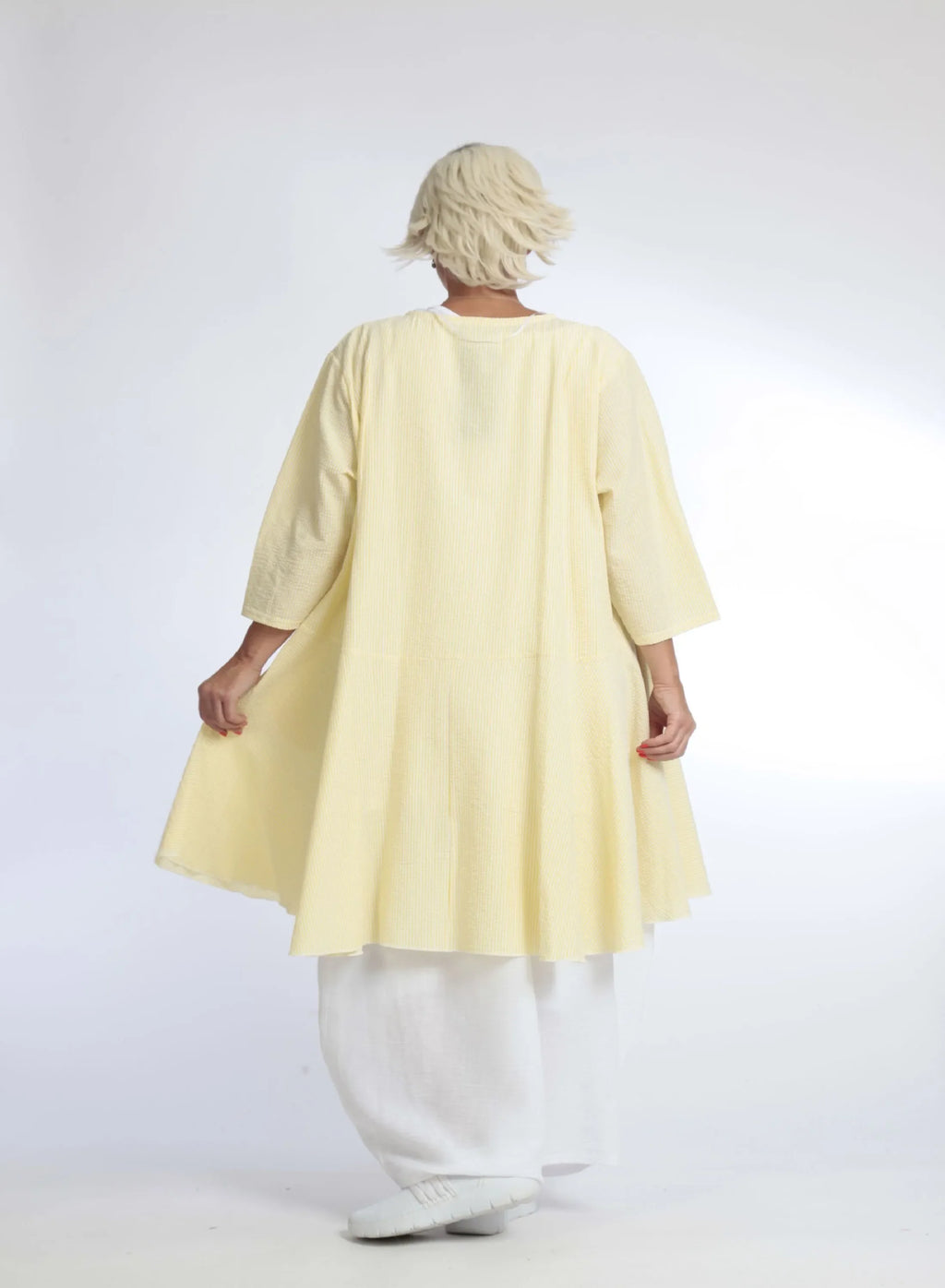 Summer jacket in a rounded shape made of soft seersucker quality, Tessa in yellow