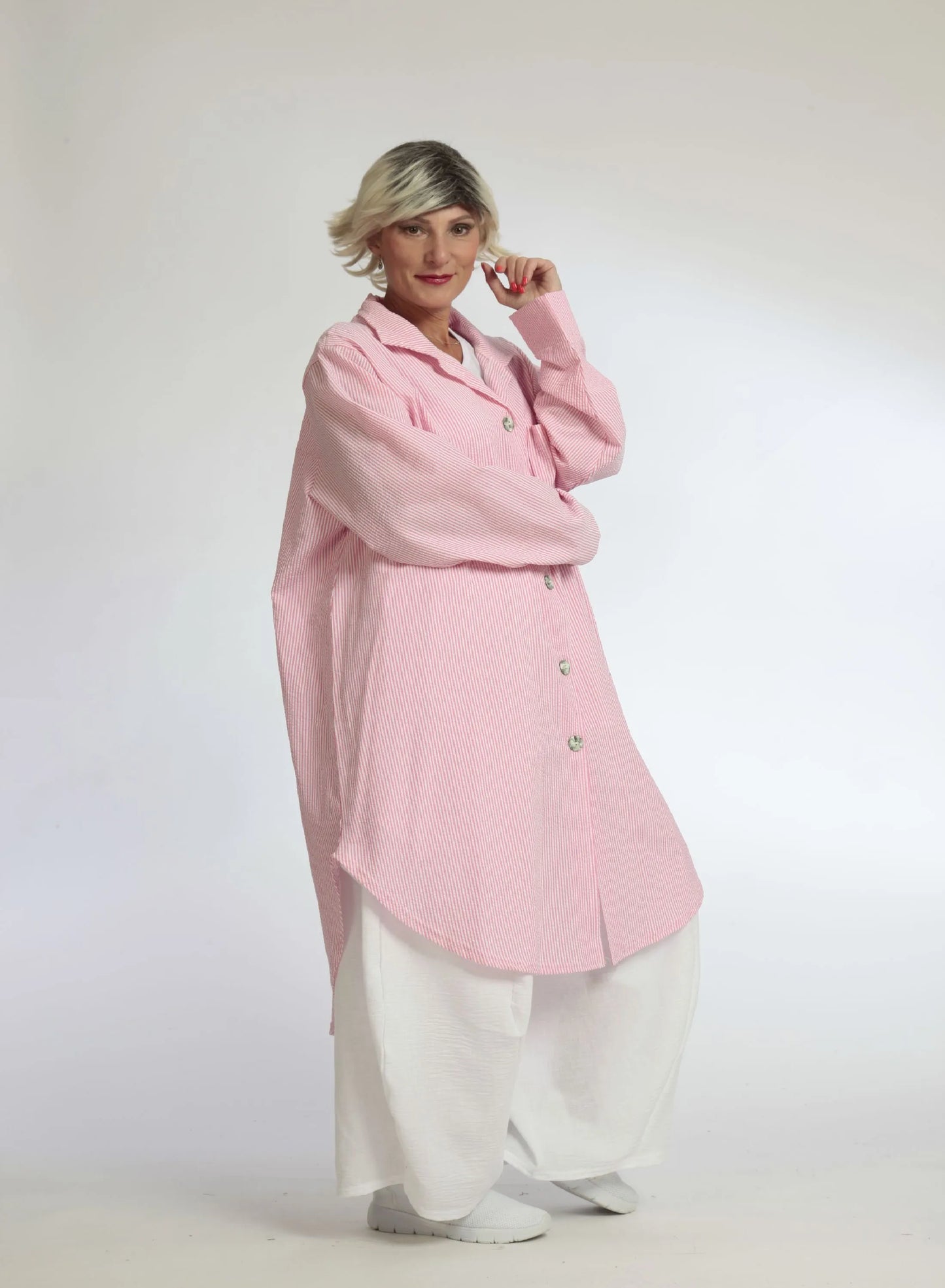 Sommer Bluse in gerundeter Form aus weicher Seersucker Qualität, Tessa in Pink