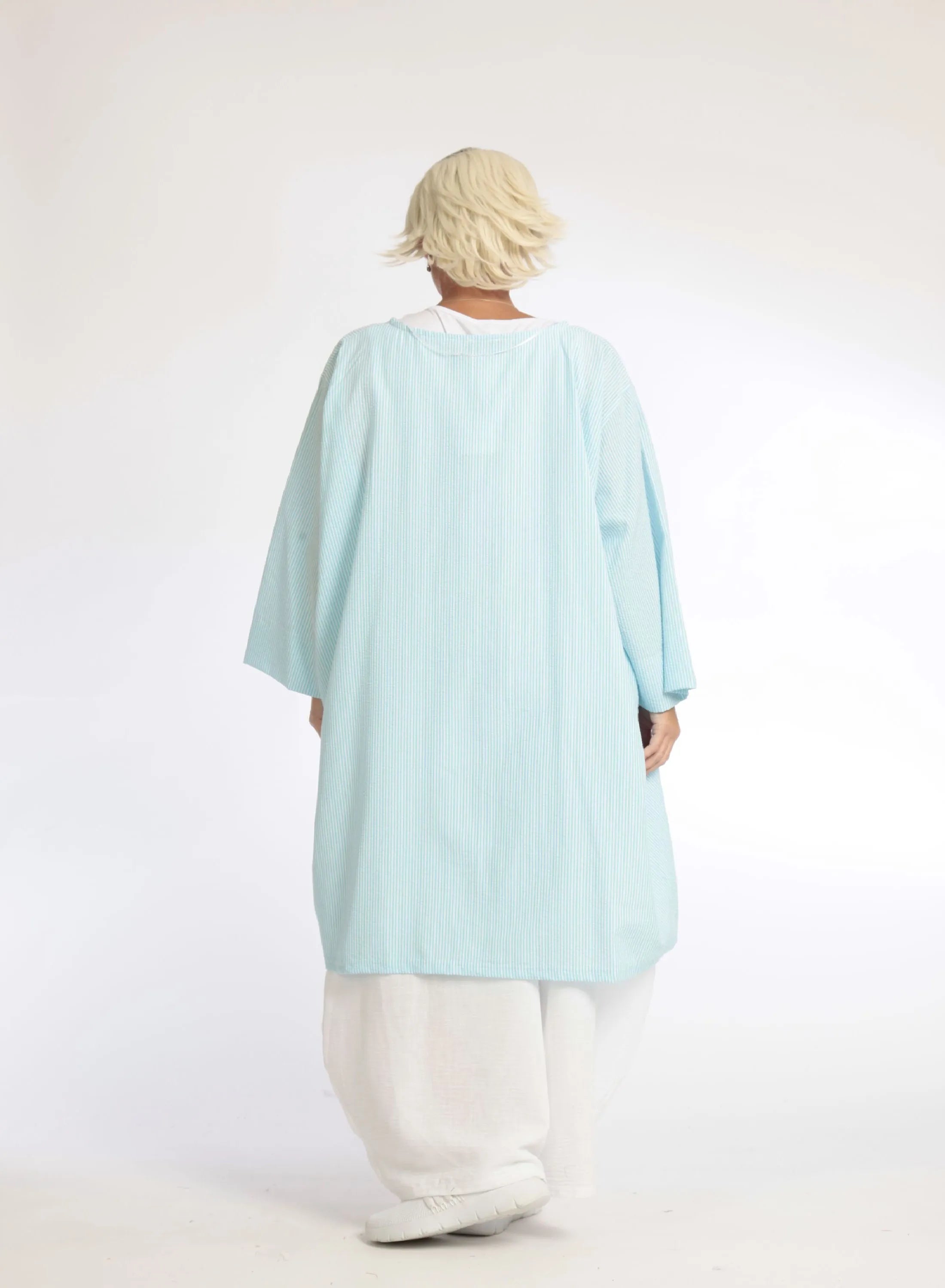 Summer blouse in A-shape made of soft seersucker quality, Tessa in light blue
