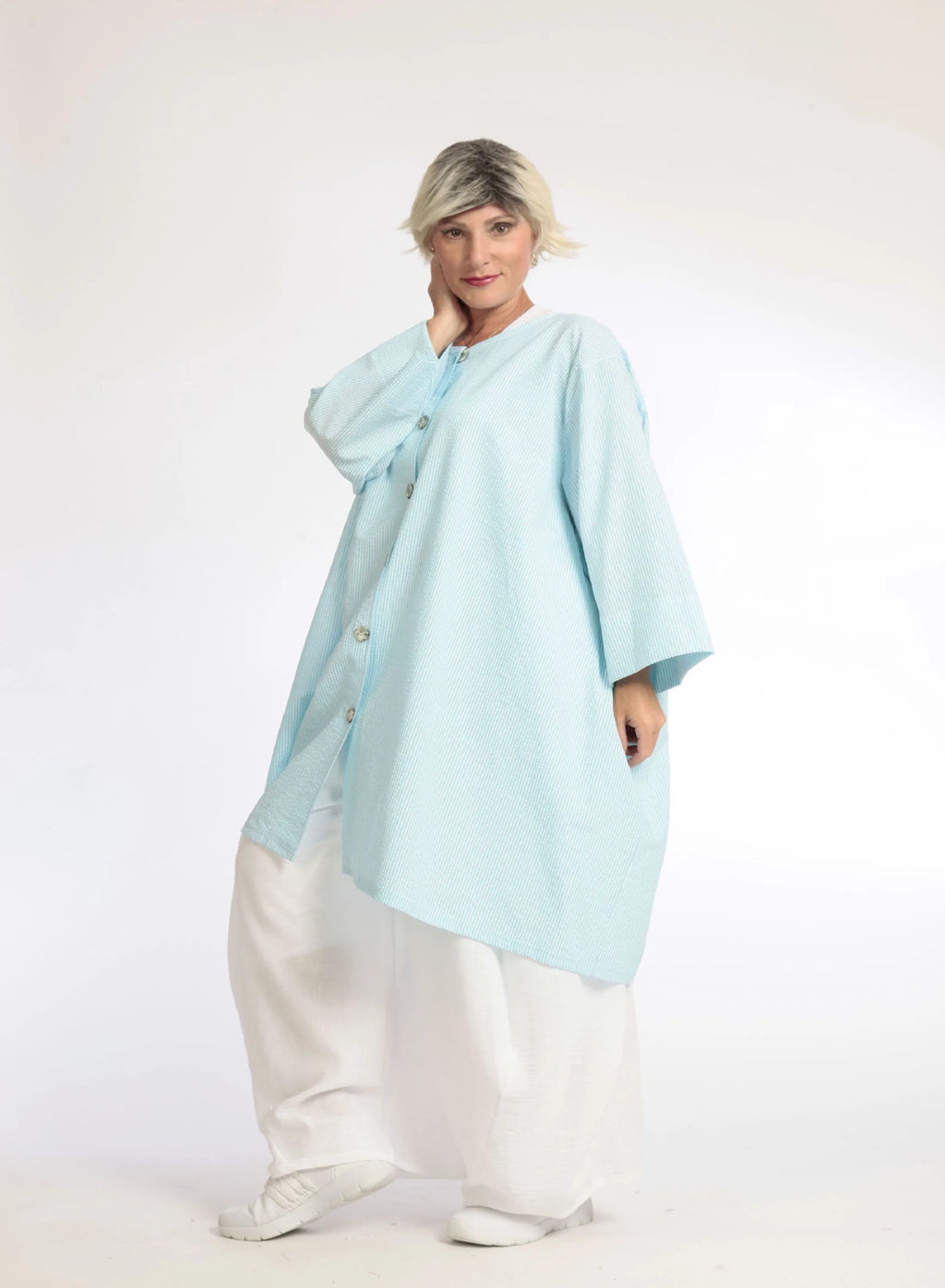 Summer blouse in A-shape made of soft seersucker quality, Tessa in light blue