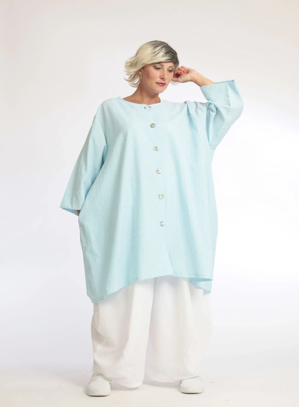 Summer blouse in A-shape made of soft seersucker quality, Tessa in light blue