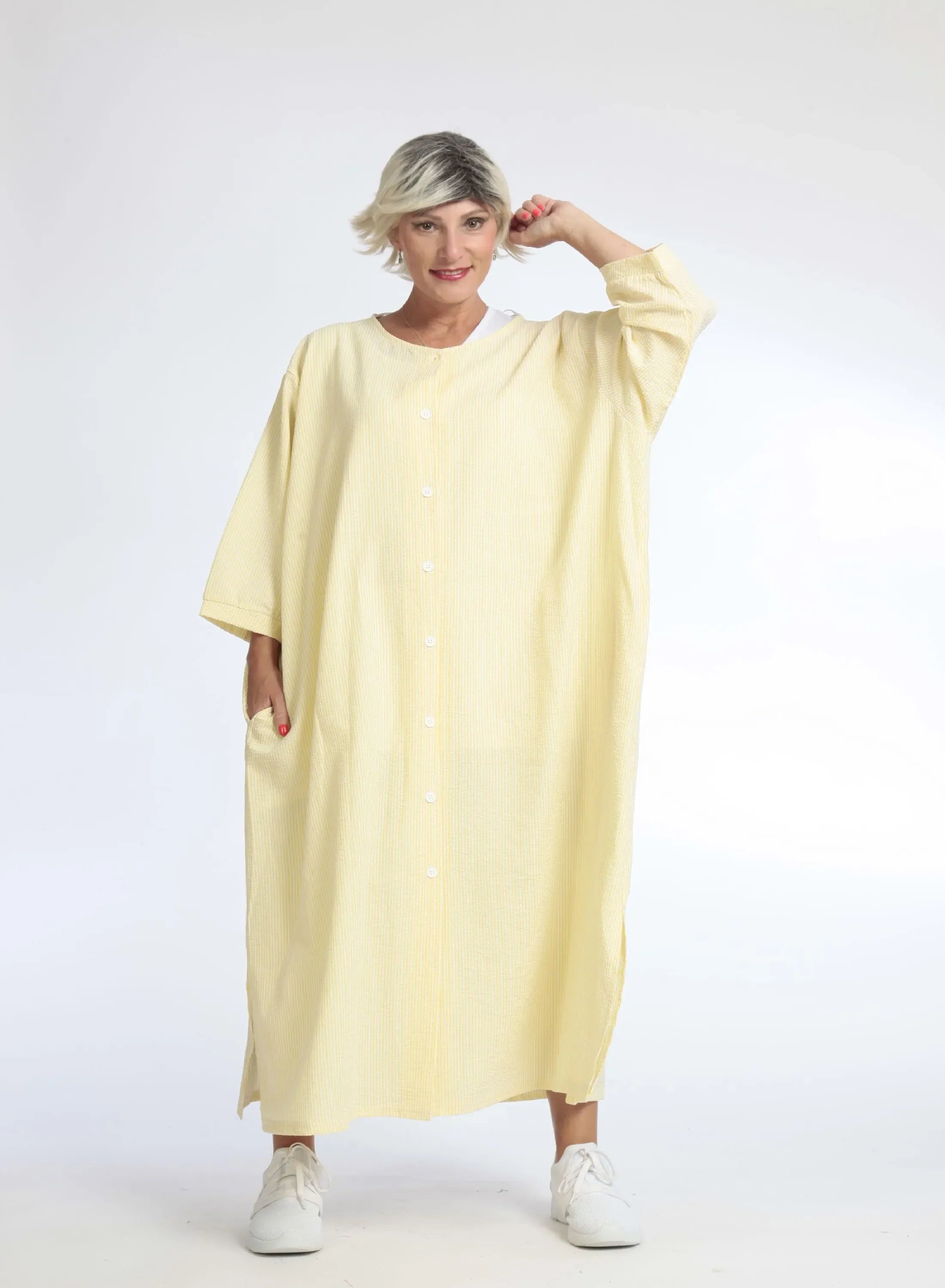 Summer coat in a straight shape made of soft seersucker quality, Tessa in yellow