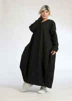 Summer dress in balloon shape made of crashed poplin quality, cotton crash in black