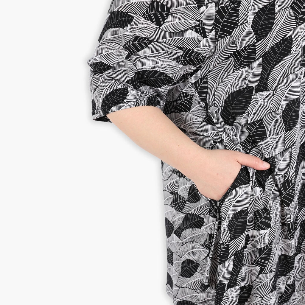 AKH 1892 Shirt, Black and White