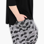AKH 8069 Trousers, Black and White