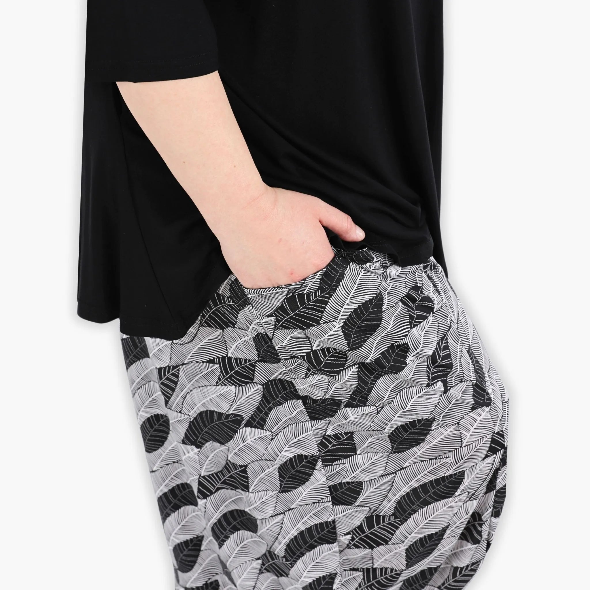 AKH Fashion Hose 8069 Isha, Schwarz/Weiß