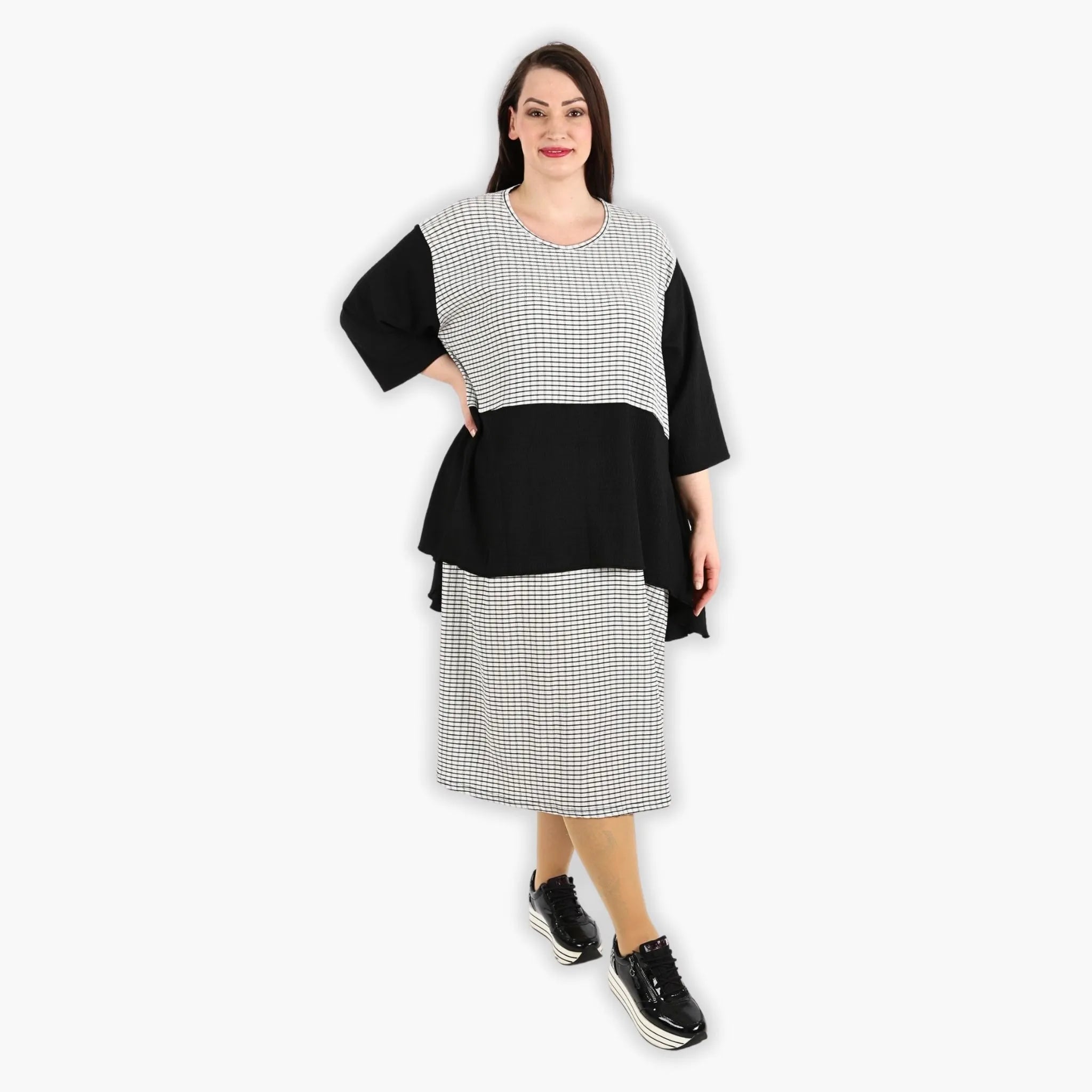 AKH 6734 Dress, Black and White