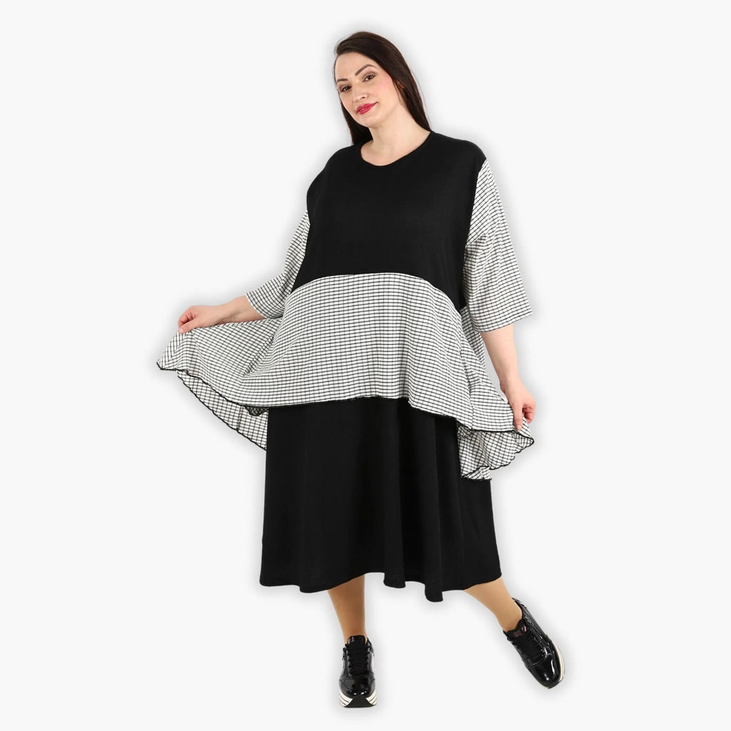 AKH 6734 Dress, Black and White