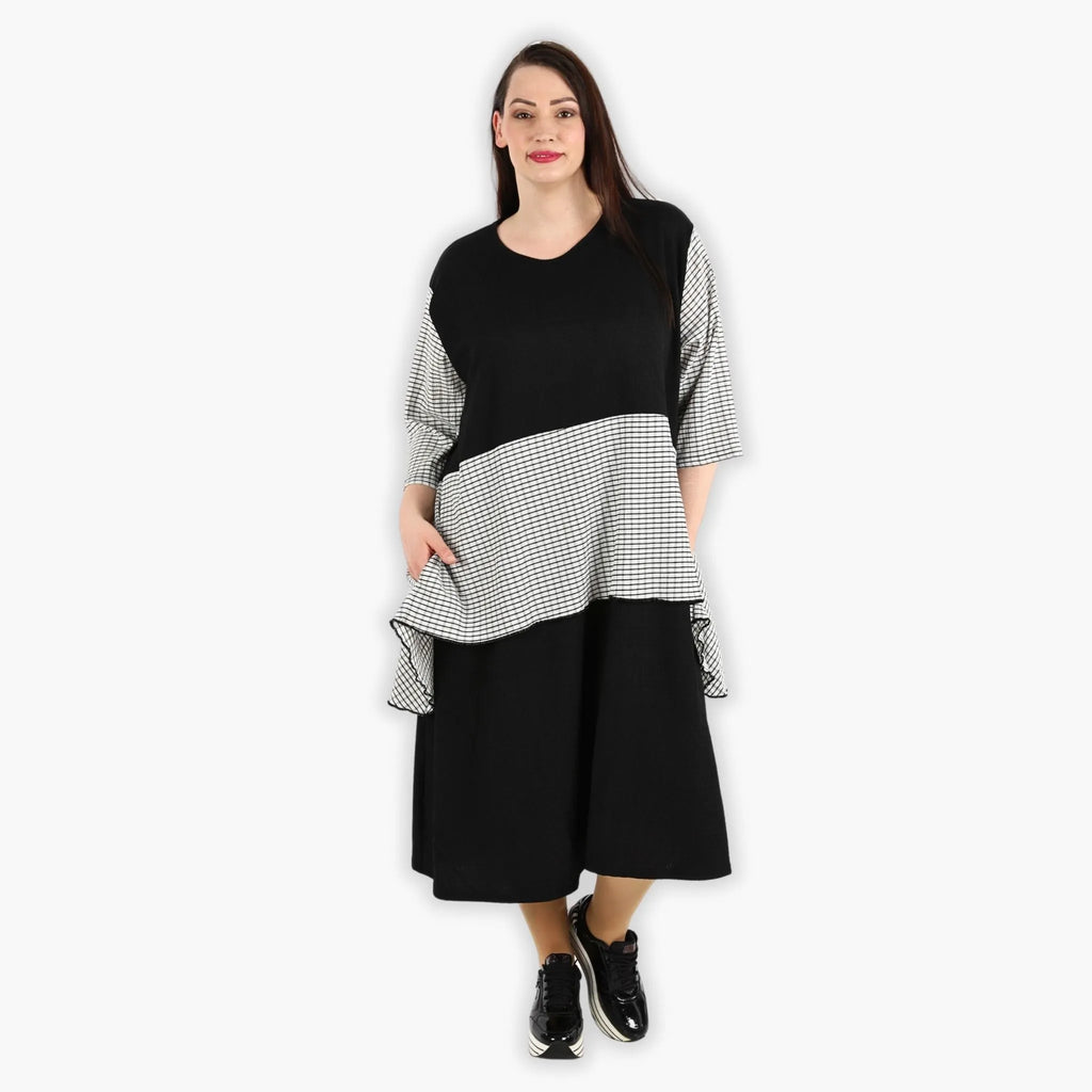 AKH 6734 Dress, Black and White