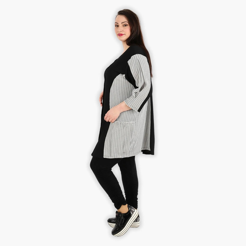 AKH 6933 Jacket, Black and White