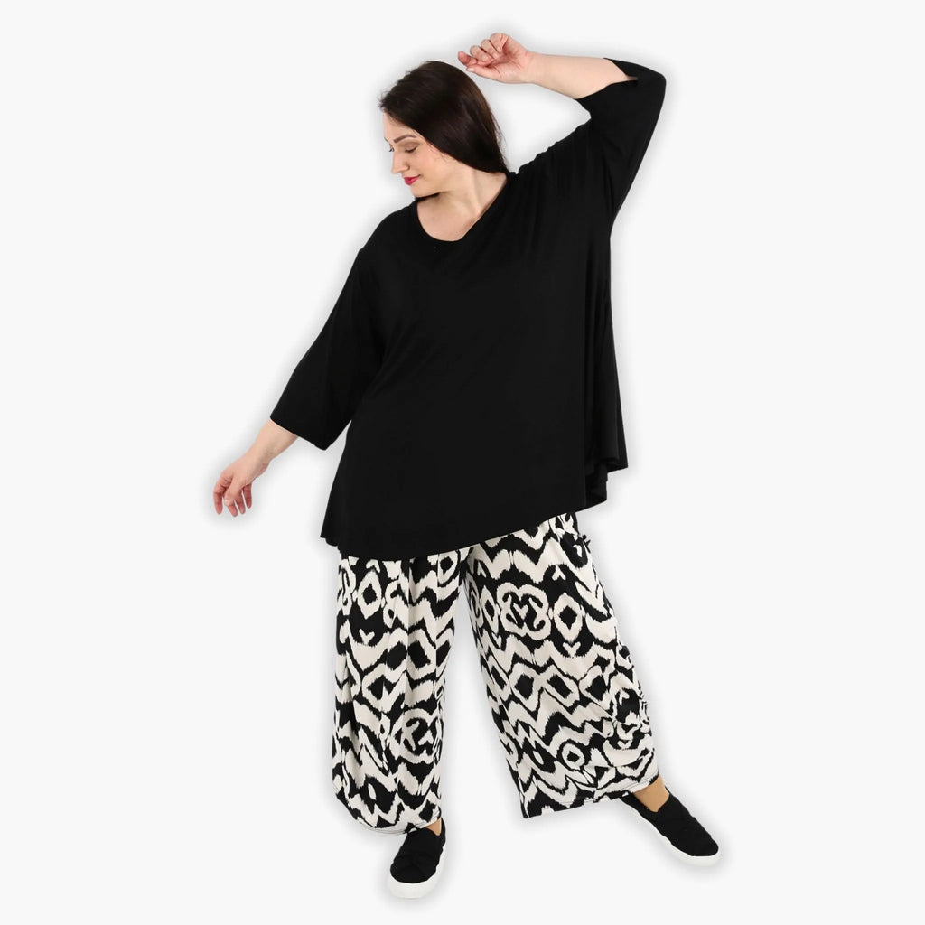 AKH 8069 Trousers, Ecru-Black