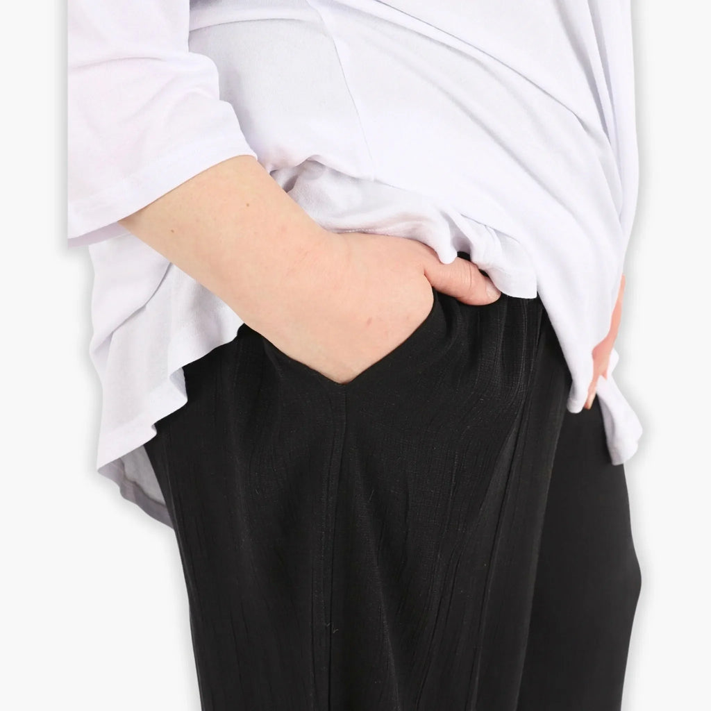 AKH 6927 Trousers, Black